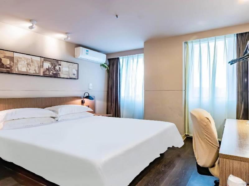 Jinjiang Inn Select Hangzhou Binjiang University Town Puyan Metro Station Экстерьер фото